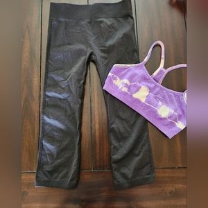 Ivivva set, capri leggings and bra top, size 10